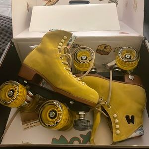 Moxie Skates Pineapple Yellow
